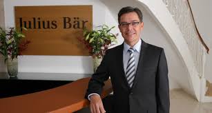 The julius baer #artcollection followed him into a surface finishing factory in stans, where he created 500 unique artworks. Roi Online Ch Bank Julius Bar Trotzt Der Corona Krise
