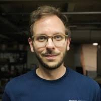 1400+ perfiles de «Chuck Green»