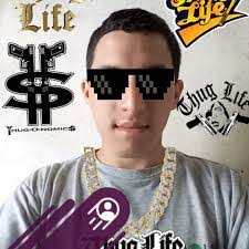 Amy Uhler's Instagram, Twitter & Facebook