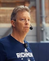Sometimes instructing. Sometimes persuading. Sometimes encouraging.  Sometimes joking. , But always coaching. , Hear Chris Mooney mic’d up as  the Spiders hit the practice court. , #OneRichmond