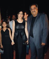 6 491 Likes 21 Comments Janhvi Kapoor Khushi Kapoor Janhviandkhushi On Instagram A Fashion Icon Since Childhood Ja Style Icons Fashion Celebrities