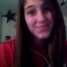 Nicole Arbuckle's Instagram, Twitter & Facebook