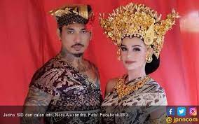 Sebelum ditahan, jerinx lebih dulu menjalani pemeriksaan selama empat jam. Jerinx Sid Saya Bersumpah Hanya Kematian Yang Bisa Hentikan Pernikahan Ini Jpnn Com