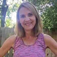 Lisa Mardis's Instagram, Twitter & Facebook