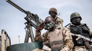 Rundunar sojan najeriya ta ce tana bincike game da rahotannin da ke cewa an kashe shugaban ƙungiyar boko haram, abubakar shekau. Sojojin Najeriya Sun Jikkata Shekau Labarai Dw 23 08 2016