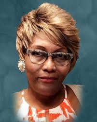 Doris Simmons's Instagram, Twitter & Facebook