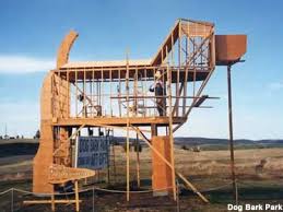 Sweet willy, at 30 feet tall, is the world's biggest beagle. World S Largest Beagle Dog Bark Park Cottonwood Idaho