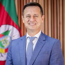 Clair Kuhn (@clair.kuhn) • Instagram photos and videos