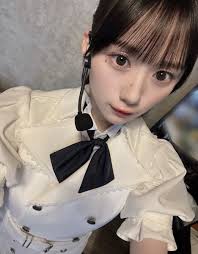 Apricot Anne Chan (@yulily_bulb)