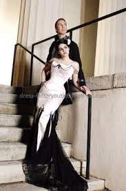 Gothic Strapless Bridal Ball Gown Black Lace White Satin Beading Mermaid Wedding Dress Halloween Wedding Dresses Goth Wedding Dresses Gothic Wedding Dress