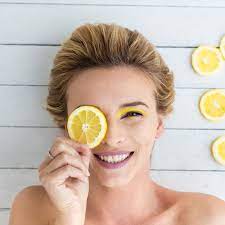 Äußerlich wird der tee bei entzündlichen hauterkrankungen eingesetzt. Haare Naturlich Farben Die Besten Methoden Ohne Chemie Brigitte De