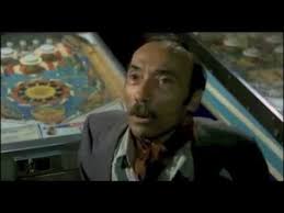 Colonna sonora del film piedone lo sbirro, suonata da santo e johnny. Piedone Lo Sbirro Vabbuo Nun Fa Nient Mangiamm Dimane Youtube