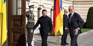 EN DIRECT, guerre en Ukraine : Kiev « achètera davantage d’armes et d’équipements à l’Allemagne », assure Volodymyr Zelensky lors d’une visite de Frierich Merz à Kiev — Le Monde.fr