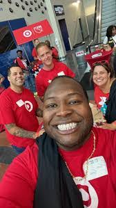 Leo Espinal's Instagram, Twitter & Facebook