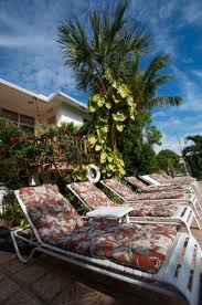 Resort inn shore haven includes an outdoor hot tub and features tropical landscaping. Shore Haven Resort Inn Lauderdale By The Sea Hotels World Wide