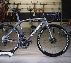 Theuns holds off sprinters to win primus classic. Edward Theuns Trek Domane Slr 9 Disc Etap Fur Alle Anforderungen Radsport News Com