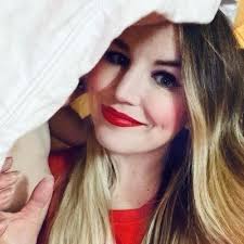 Tara Wine-Queen Posts Memes