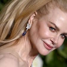 Tom spends over three hours greeting fans