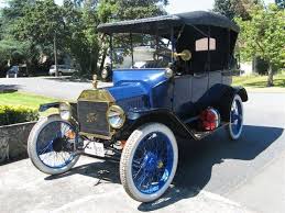 1915 Ford Model T Touring Car With Full Brass Trimmings Blue Exterior With Black Interior Voitures Anciennes Voiture Americaine Voiture