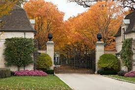 Gardens Of The North Shore Of Chicago Private Newport Driveway Landscaping Beautiful Gardens Chicago Botanic Garden