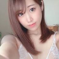 紬りおの顔写真