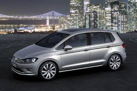 Soweit ich das auch mal dachte gehört zu haben, gibt es einen umlegbaren beifahrersitz als option. Vw Golf Sportsvan 2014 Fur Fast Jedes Vorhaben Genug Platz Speed Heads
