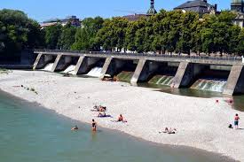 Badestellen An Der Isar Die Besten Isarstrande In Munchen Reisen Deutschland Karibik Strand Munchen