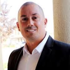 Justin Slaven's Instagram, Twitter & Facebook