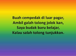 Pantun umumnya terdiri dari empat baris. Pantun 4 Kerat