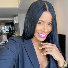 Nicole Billups's Instagram, Twitter & Facebook