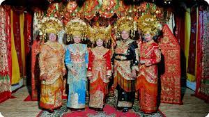 Suku Minangkabau Kebudayaan Kesenian Bahasa Adat Lengkap