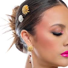 Llena tu vida de dalias!! NUEVA colección DIVALIA Conócela en  ISELAROBLES.COM #iselaroblesjewellery #iselaroblesdivalia  #divaliaiselarobles #divalia #joyeriafina #joyasdediseño #joyascool  #finejewelry #jewellery #mujerempoderada #mujeresempoderadas #dalia