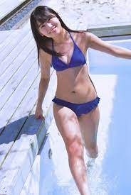 小嶋真子 ＡＫＢスマイル番長の可愛い水着画像 | エロ画像 PinkLine