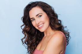 Katherine Hallmark's Instagram, Twitter & Facebook