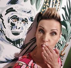 DA KLATSCHT DER AFFE IM KOPF