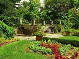 Pin On Yard Art 2 Incredible Topiaries