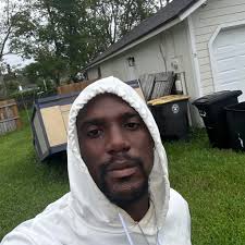 Why hide a pretty girlfriend from others?