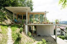Related posts for desain rumah modern bawah tanah. Contoh Manipulasi Model Rumah 2 Lantai Di Lahan Miring Rumah Beton Rumah Pantai Desain Eksterior