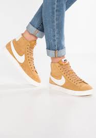 Black And Gold Nike Shoes High Tops Nike Sportswear Blazer Mid Vntg Suede High Top Trainers Elemental Gold Sail Black Zalando Co Uk Suede Sneakers Sneakers Nike Gold