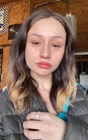 Yoongi looks good with red hair