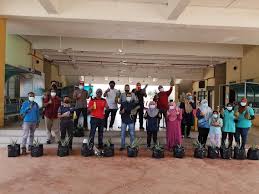 Kementerian pemuda dan olah raga. Usim Usaha Kawasan Terbiar Bangun Projek Promurisme Tanaman Nanas Md2