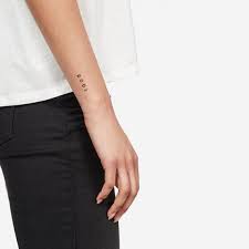 Birth Year Tattoo Designs 2001 Birth Year Temporary Tattoo Set Of 3 Etsy In 2020 Subtle Tattoos Tattoo Set Small Tattoos
