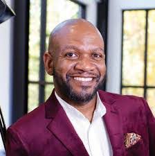 Daniel Beal's Instagram, Twitter & Facebook