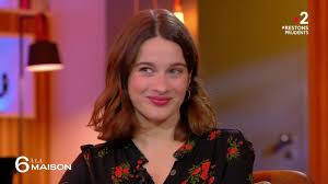 Benjamin lavernhe and rebecca marder arrive at the cesar film awards 2020 ceremony at salle pleyel in paris on february 28, 2020 in paris, france. Integrale 6 A La Maison 19 Novembre 2020 Youtube