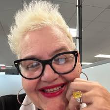 Roxxs Fisher (@RoxxsFisher)