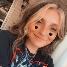 How to design an island for small town cute vibes in Animal Crossing New  Horizons?