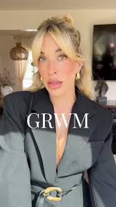 Natural beach waves today and my man repellant outfit. Loving this new rope  belt for summer XO, Blazer @asos Bag @reformation