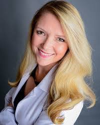 Laura Lambrecht's Instagram, Twitter & Facebook