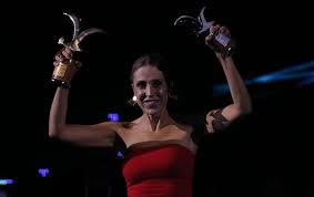 Su camino del factor x a competir por su primera gaviota en viña del mar. Alejandra Azcarate Logro Conquistar Al Publico De Vina Del Mar 2018 Mundoredtv