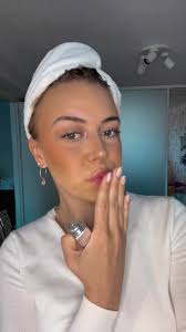 purr😚💋 foundation inspo av @anaïs